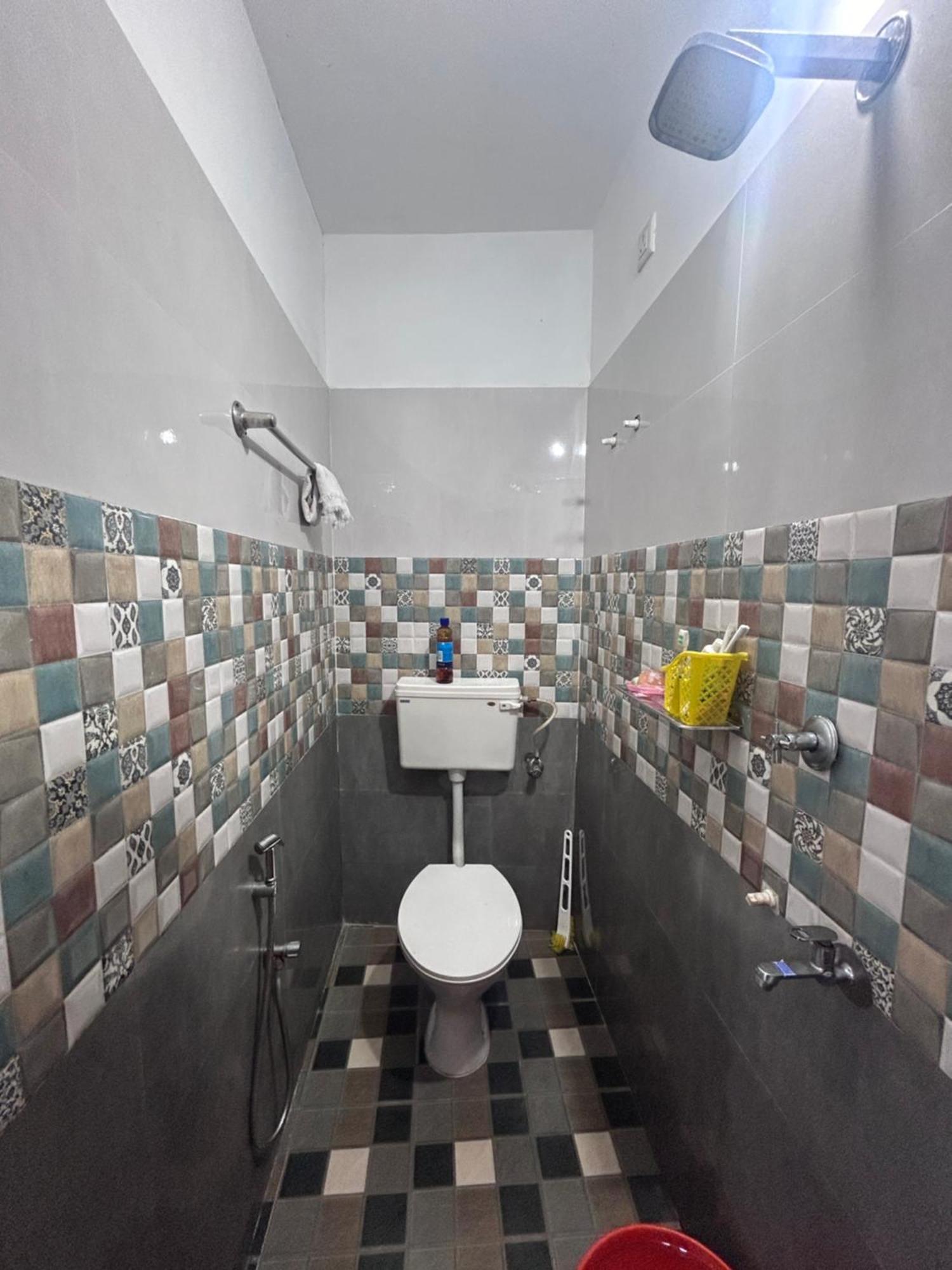 Chaithritha Ladies Homestay Thiruvananthapuram Extérieur photo