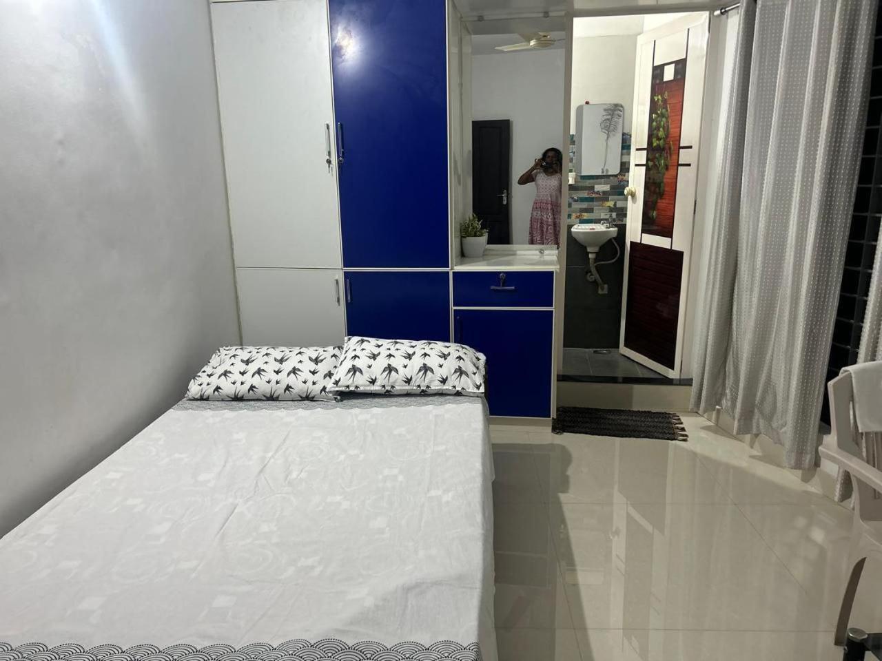 Chaithritha Ladies Homestay Thiruvananthapuram Extérieur photo